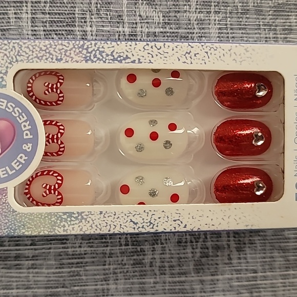 2 imPRESS Press On Nail Sets Winter Snowman Hearts Pink Red New - Picture 3 of 5